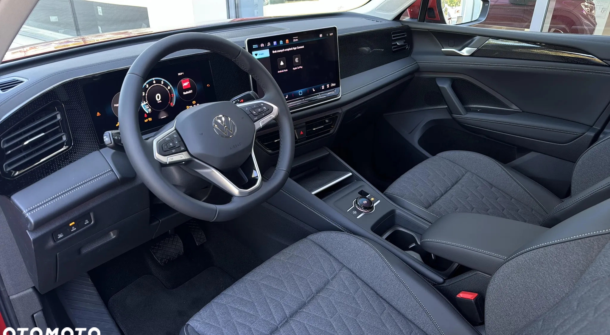 Volkswagen Tiguan cena 181300 przebieg: 5, rok produkcji 2024 z Wałcz małe 352